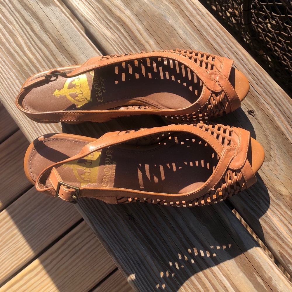 Size 7 wedge sandals